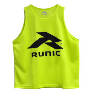 Chaleco de entrenamiento color amarillo marca Runic